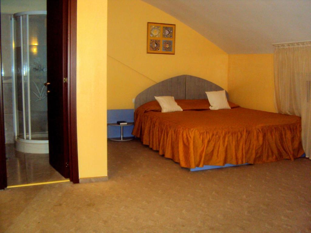Hotel Ambassador Baia Mare Chambre photo