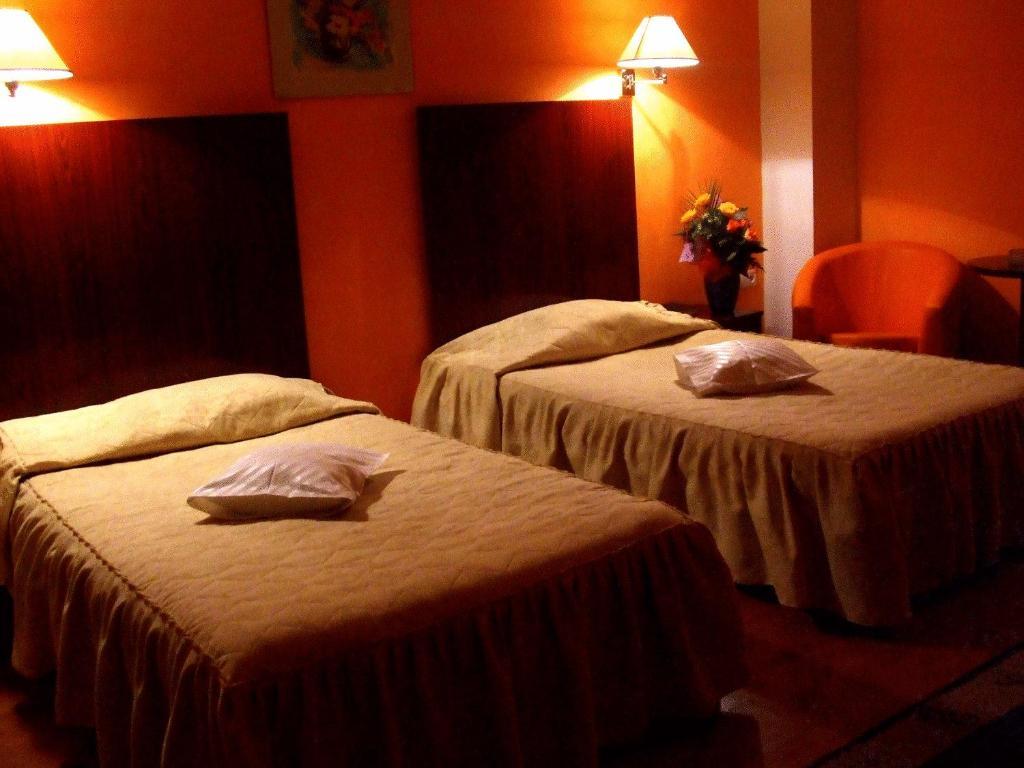 Hotel Ambassador Baia Mare Extérieur photo